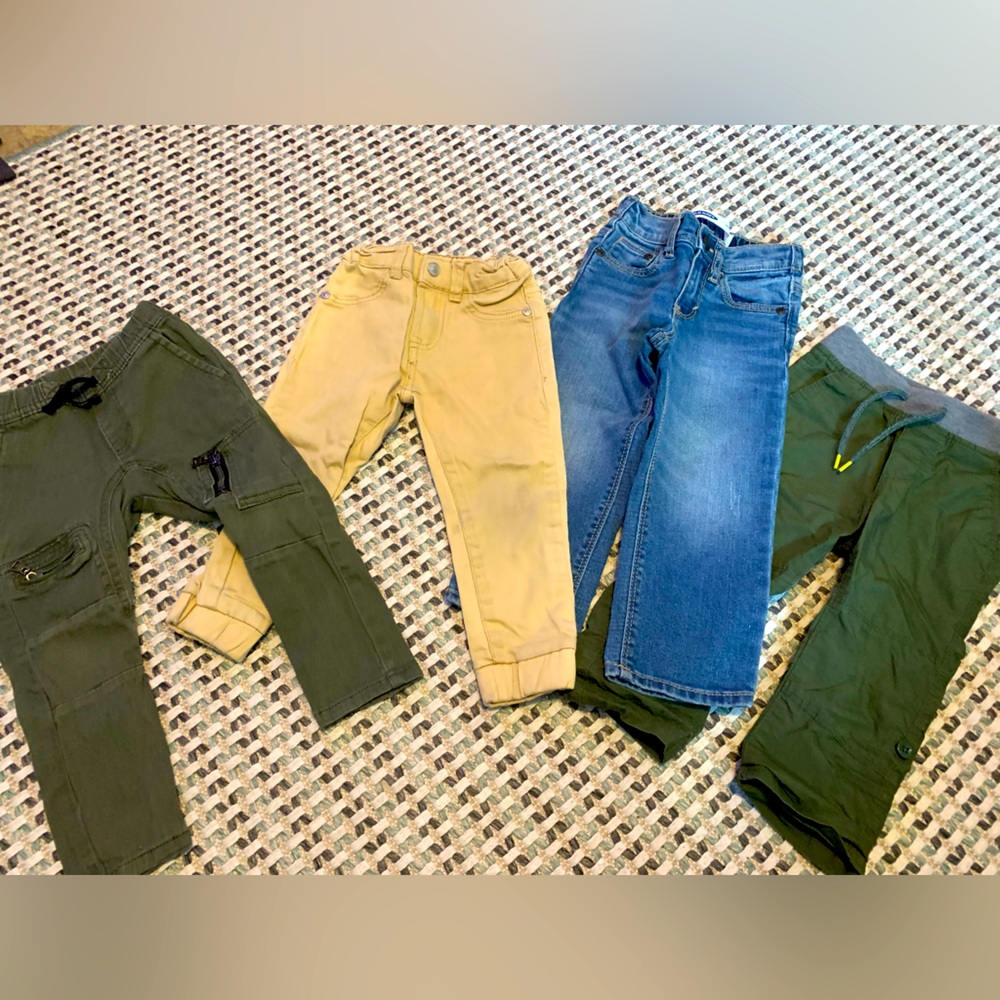 Bundle of 4 - 2T pants